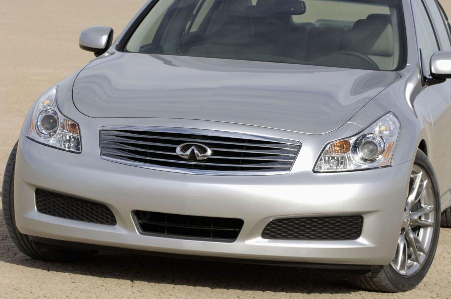  Infiniti G35 2007 года  (фото 16 из 21)